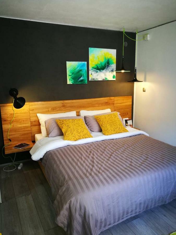 Cres Art Studio Lime Apartment Exterior photo