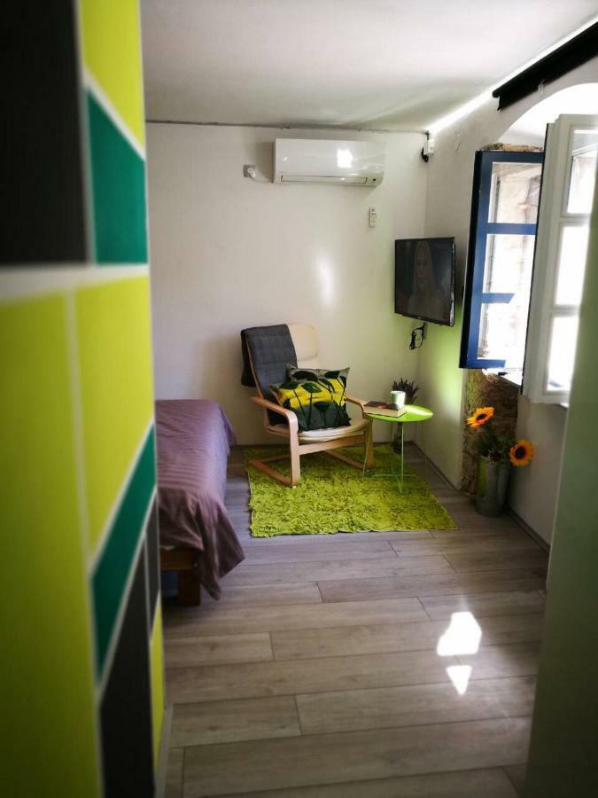 Cres Art Studio Lime Apartment Exterior photo